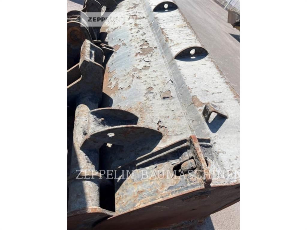 CAT 930M Pale gommate