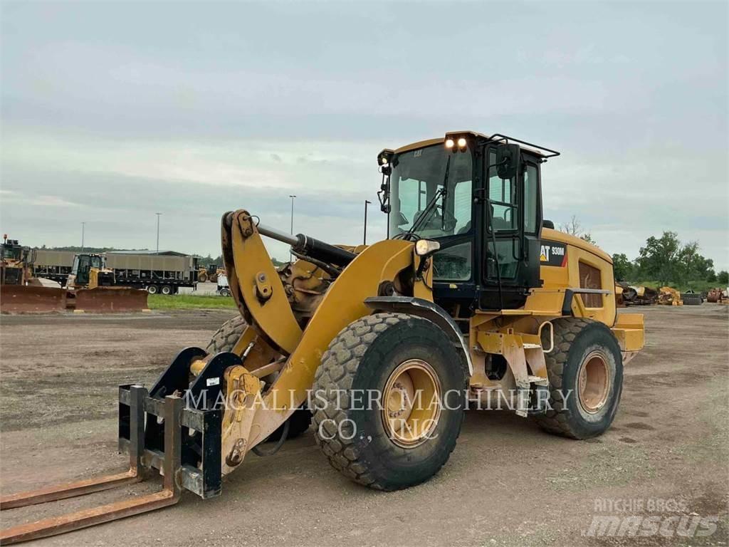 CAT 930M Pale gommate