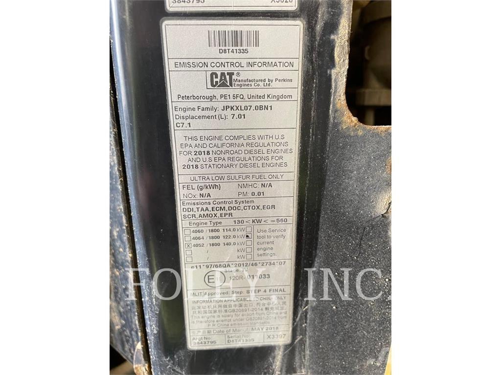 CAT 930M Pale gommate