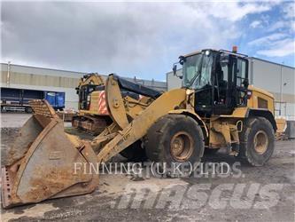 CAT 930M Pale gommate
