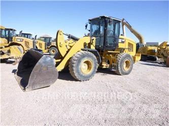 CAT 930M FC Pale gommate