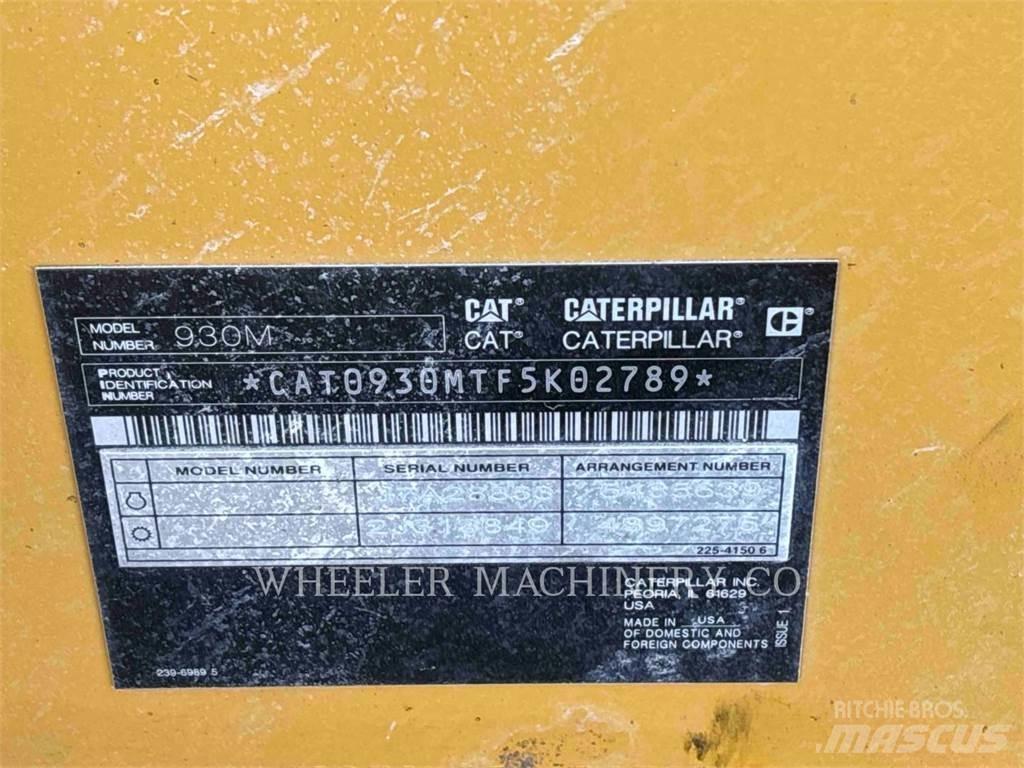 CAT 930M QC Pale gommate
