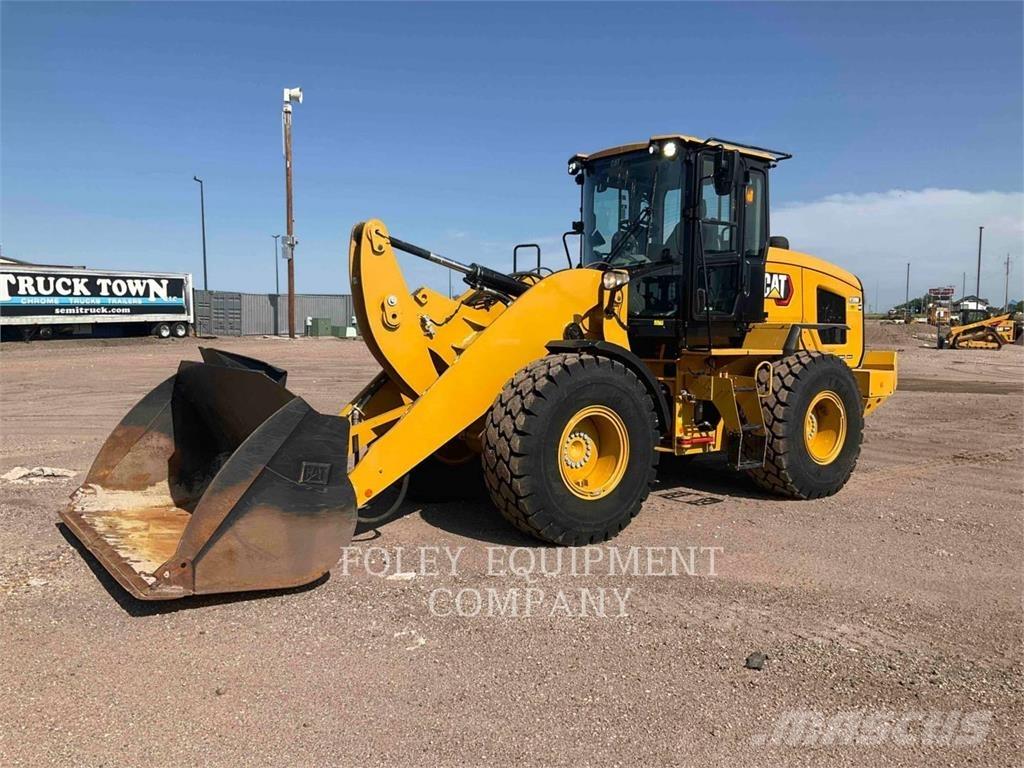 CAT 930MHLAH Pale gommate