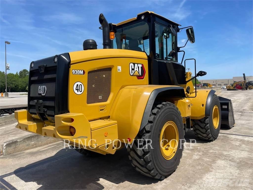 CAT 930MQC Pale gommate