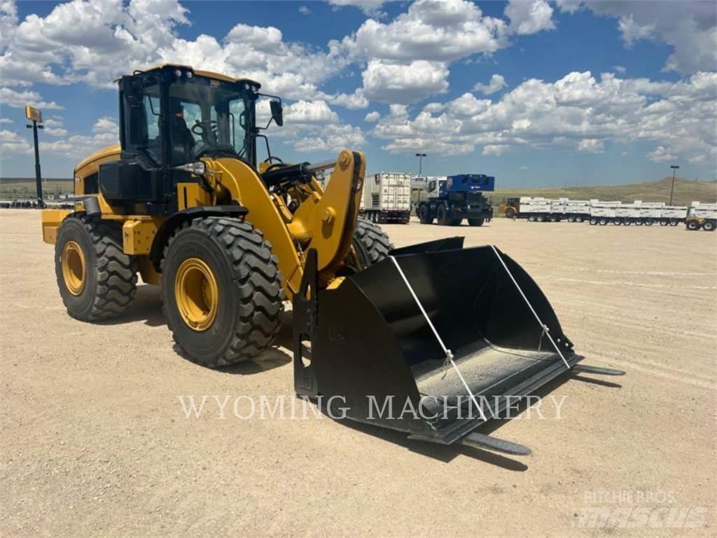 CAT 938 Pale gommate
