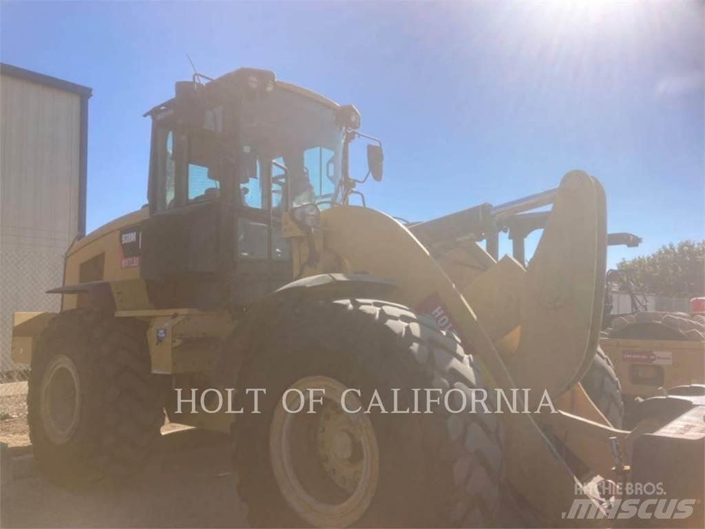 CAT 938 Pale gommate