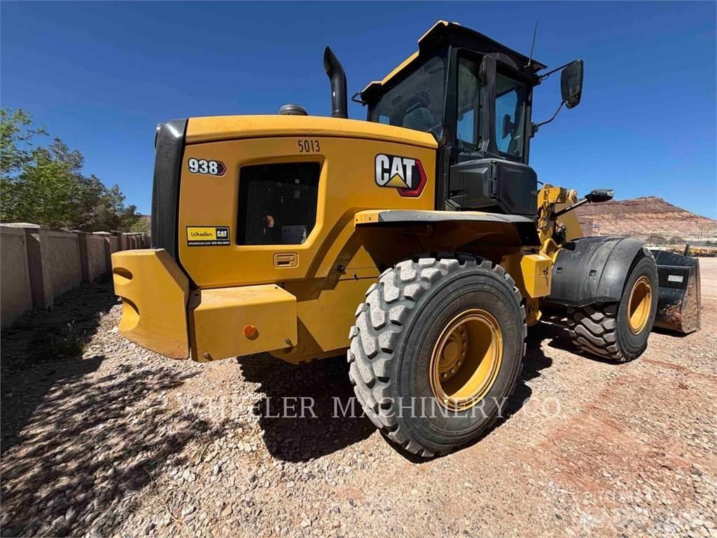 CAT 938 QC Pale gommate