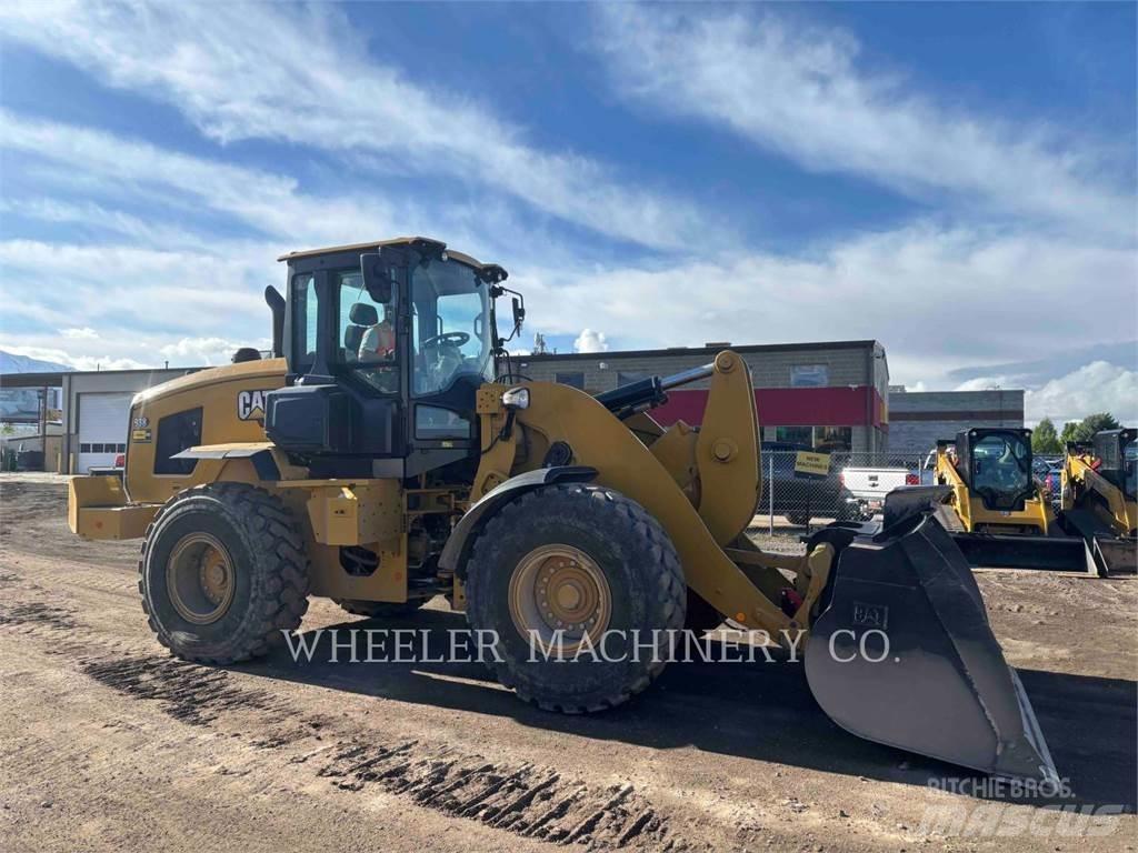 CAT 938 QC Pale gommate