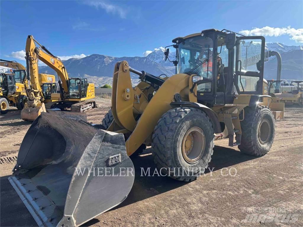 CAT 938 QC Pale gommate