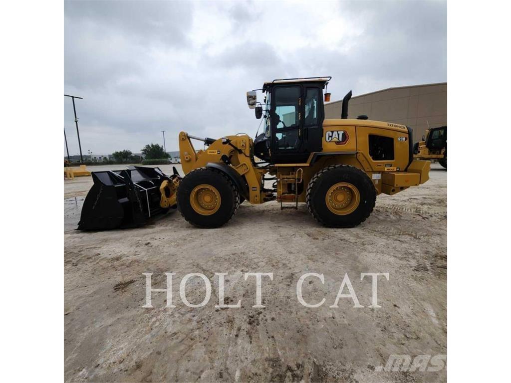 CAT 938 QC Pale gommate