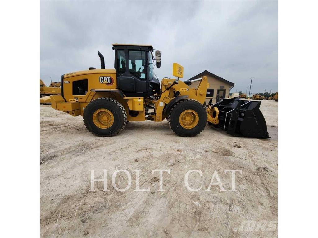 CAT 938 QC Pale gommate