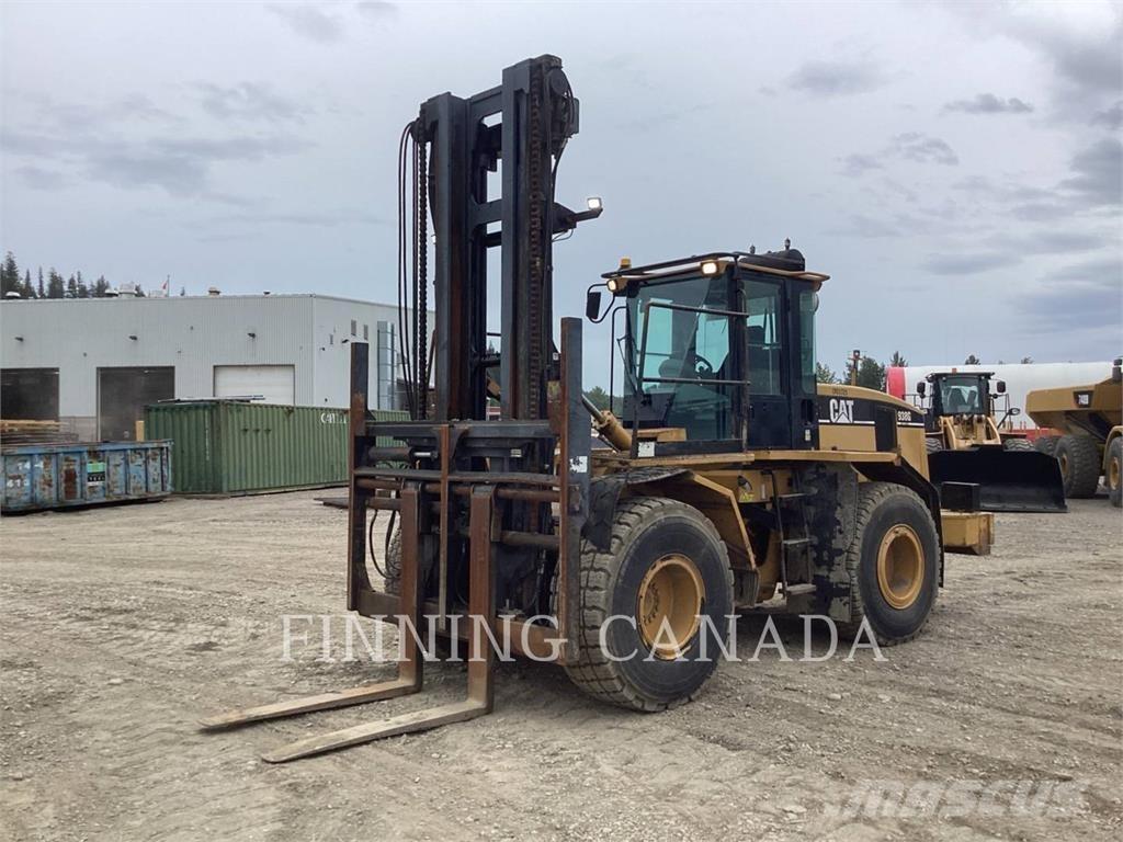 CAT 938G Pale gommate