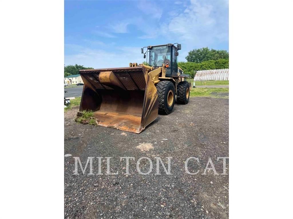 CAT 938GII Pale gommate