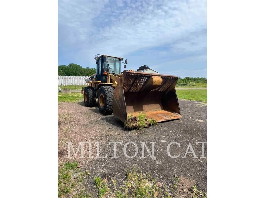 CAT 938GII Pale gommate