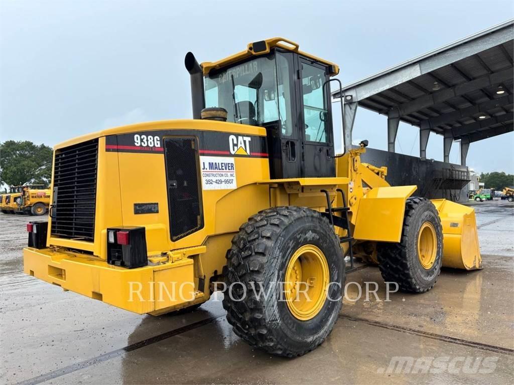 CAT 938GII Pale gommate