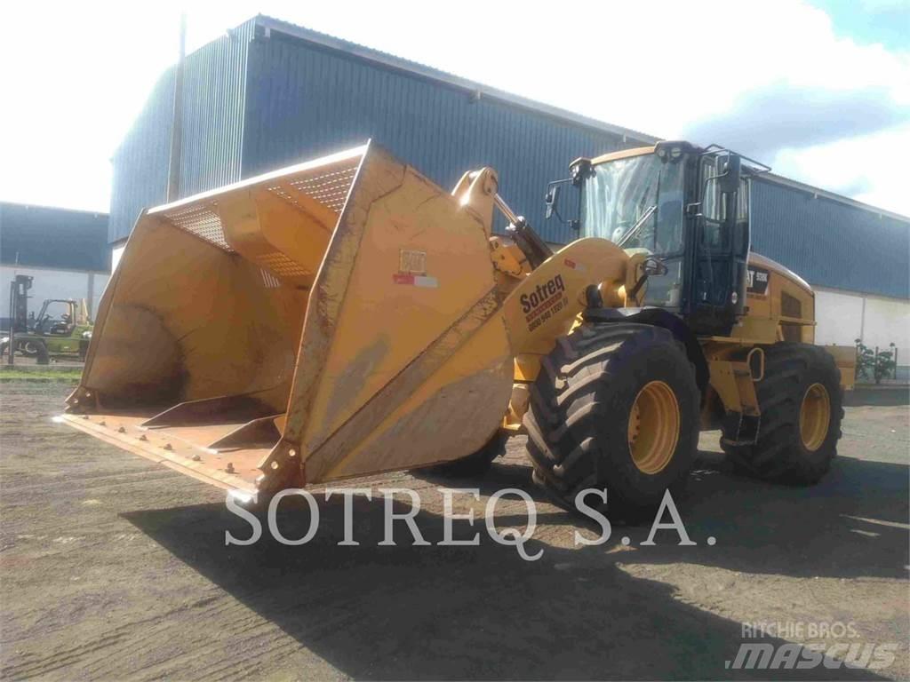 CAT 938K Pale gommate