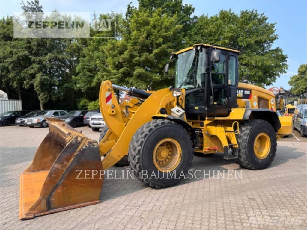 CAT 938K Pale gommate