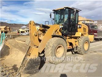 CAT 938M Pale gommate