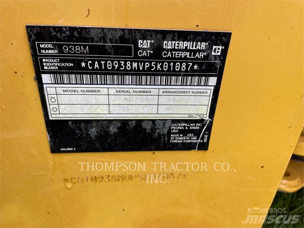 CAT 938M Pale gommate