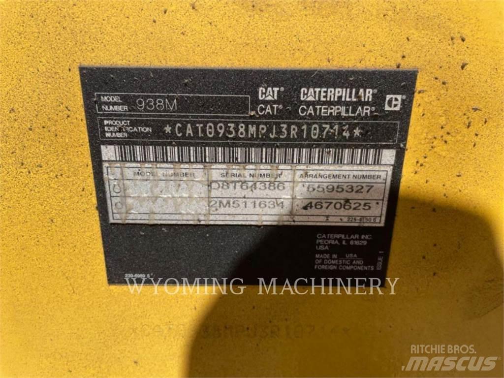 CAT 938M Pale gommate