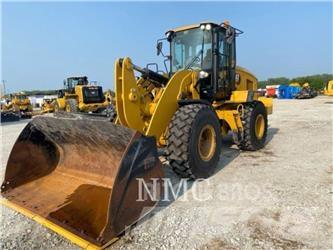 CAT 938M Pale gommate