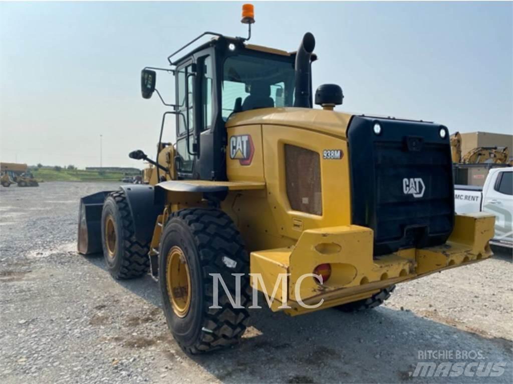 CAT 938M Pale gommate