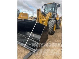 CAT 938M Pale gommate