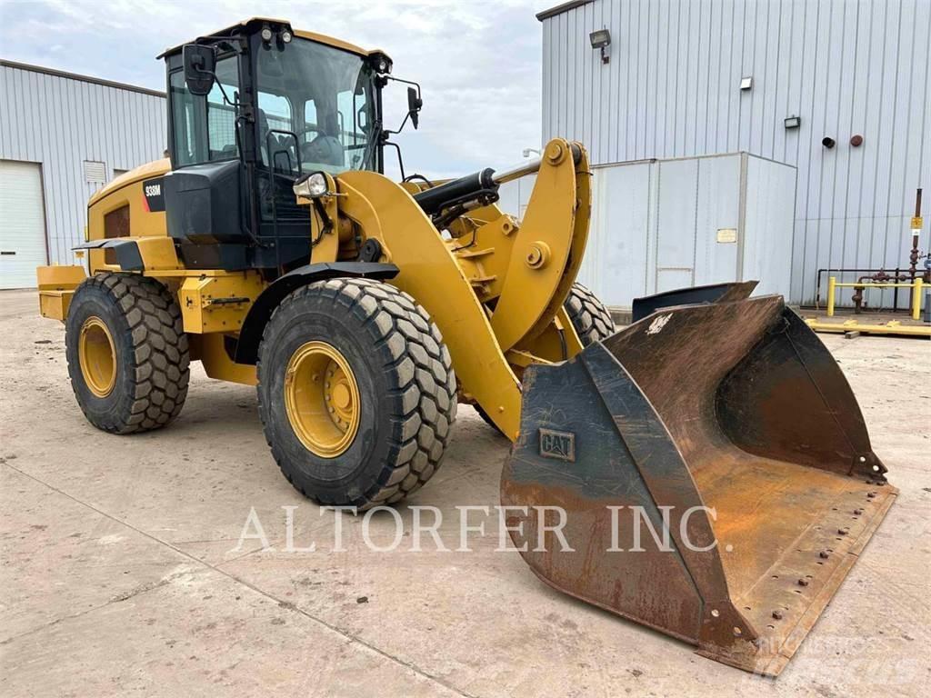 CAT 938M Pale gommate