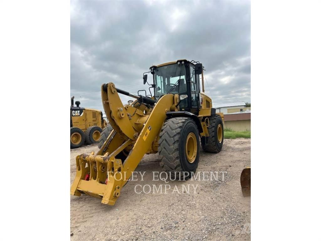 CAT 938M Pale gommate