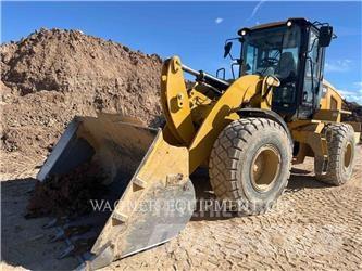 CAT 938M Pale gommate