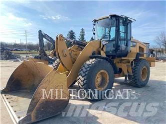 CAT 938M Pale gommate
