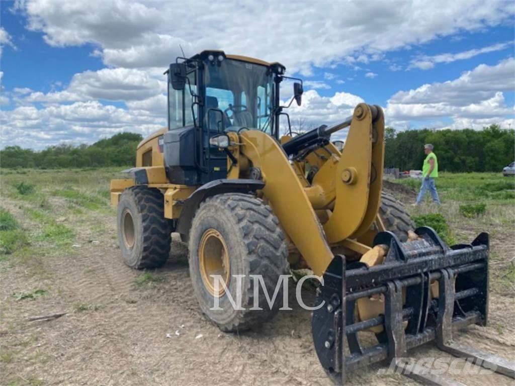 CAT 938M Pale gommate