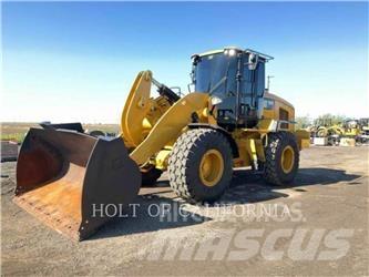 CAT 938M Pale gommate