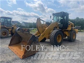 CAT 938M Pale gommate