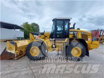 CAT 938M Pale gommate