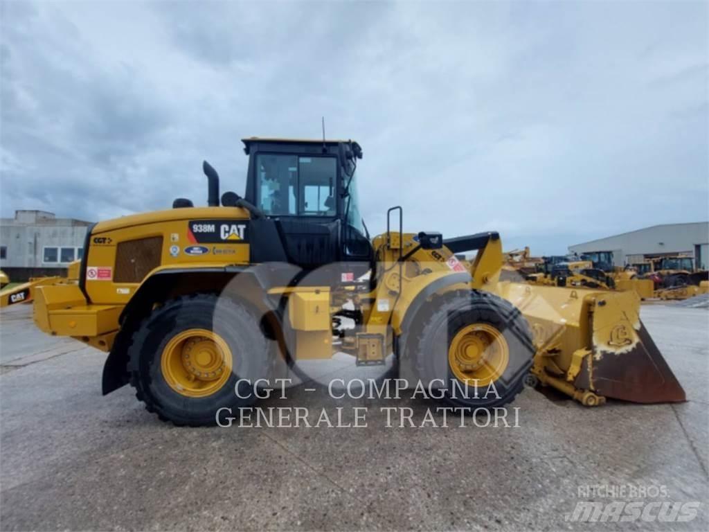 CAT 938M Pale gommate