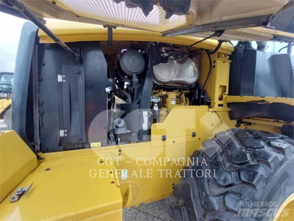 CAT 938M Pale gommate