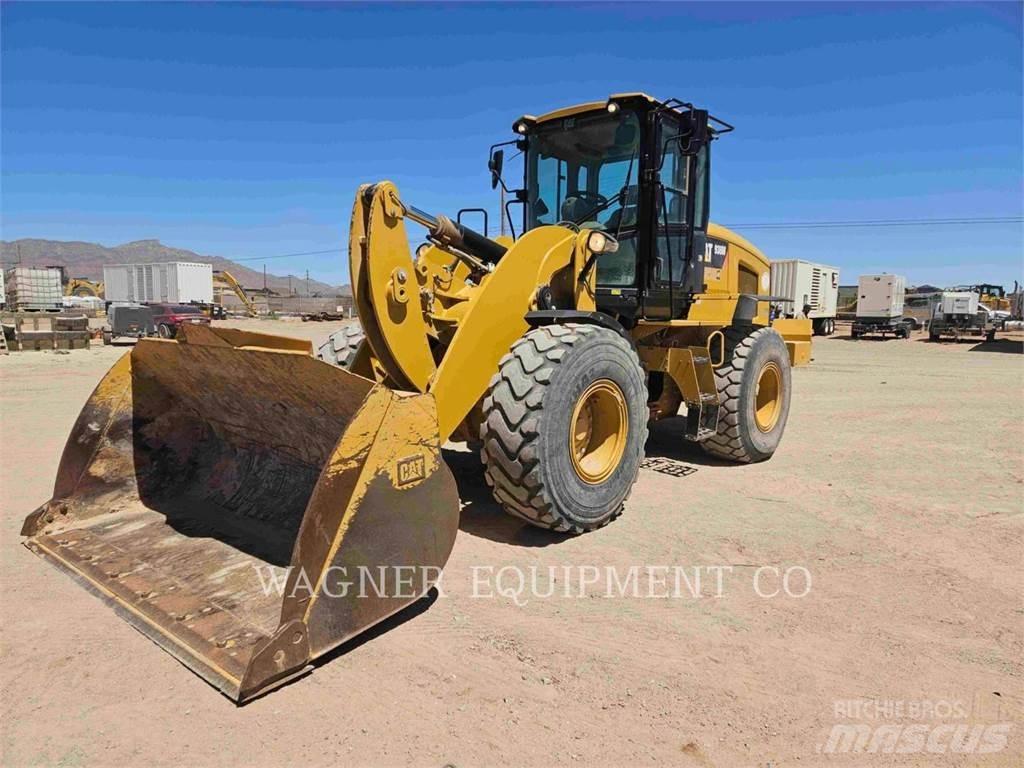 CAT 938M Pale gommate