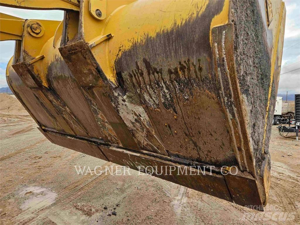 CAT 938M Pale gommate