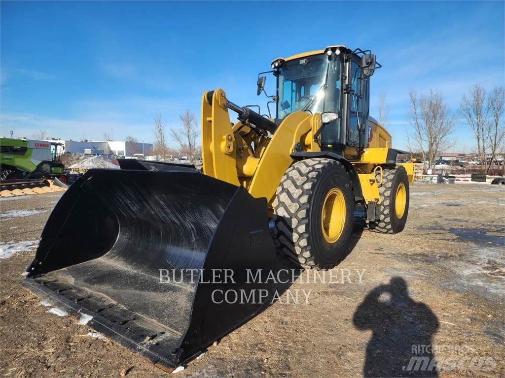 CAT 938M Pale gommate