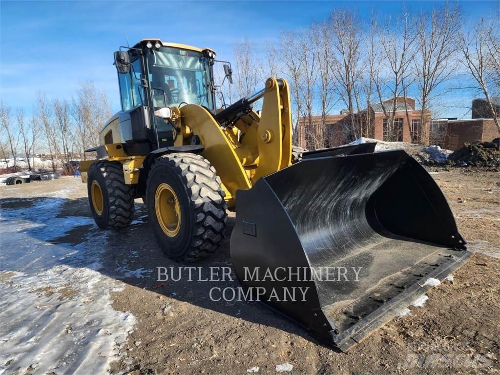 CAT 938M Pale gommate