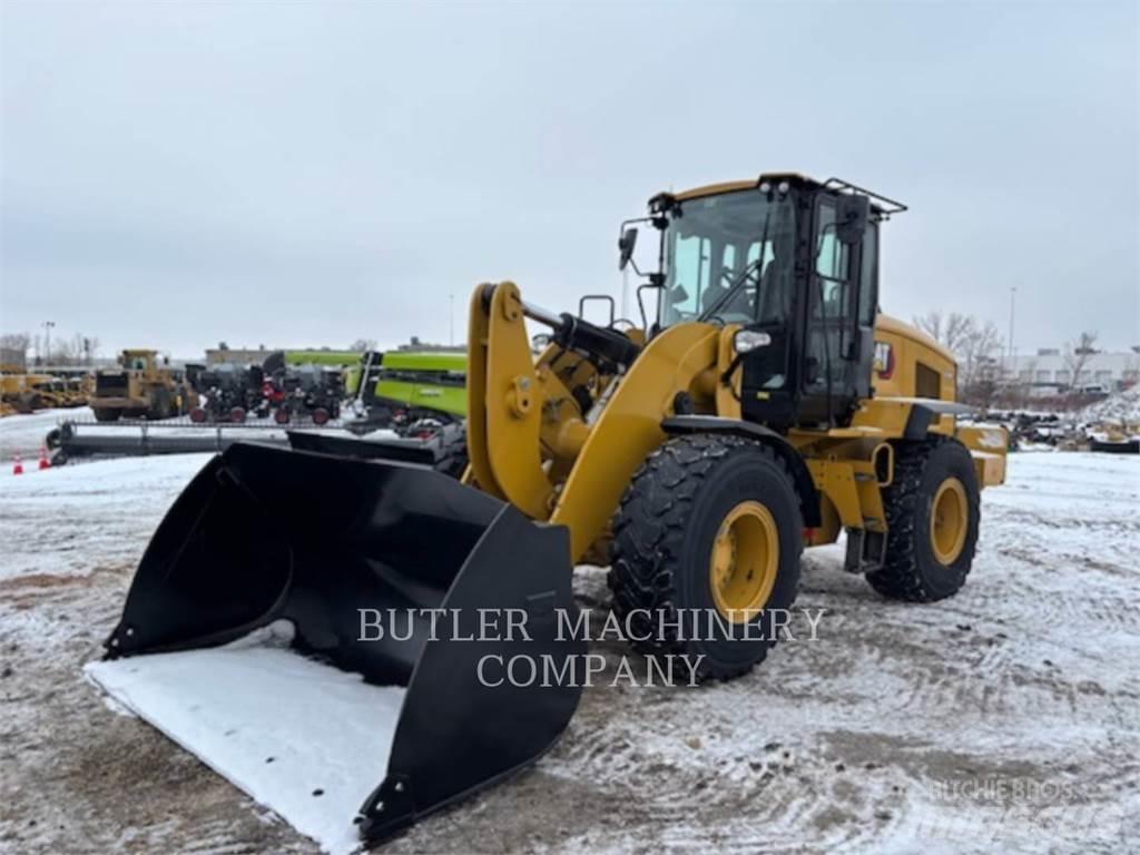 CAT 938M Pale gommate