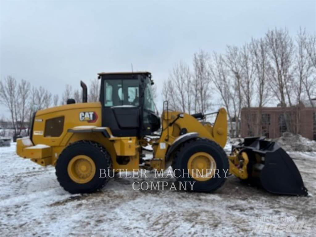 CAT 938M Pale gommate