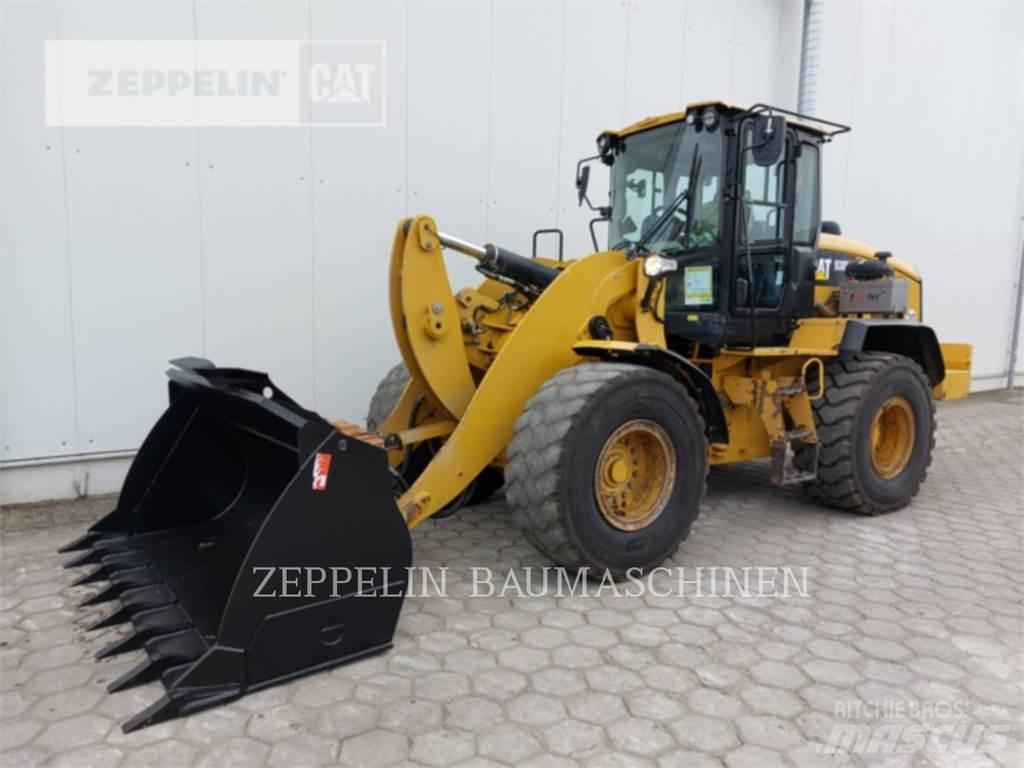 CAT 938M Pale gommate