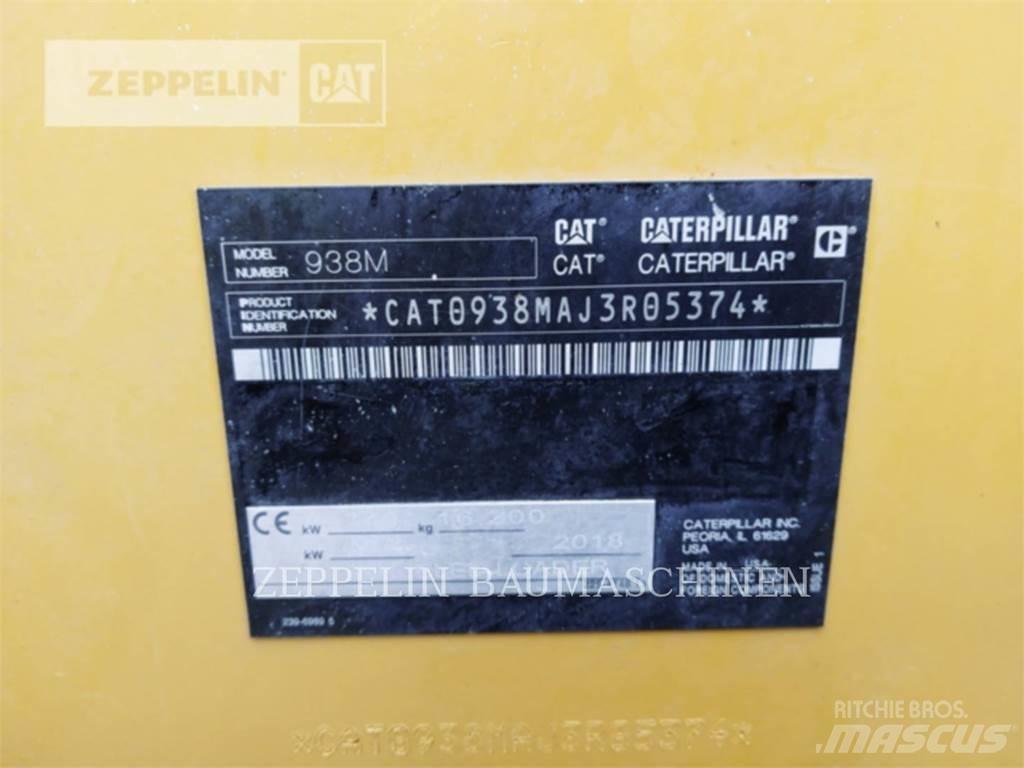 CAT 938M Pale gommate