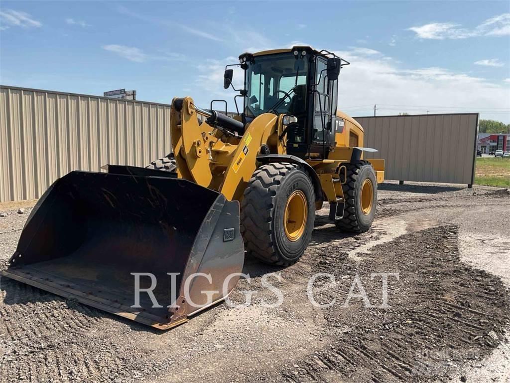 CAT 938M Pale gommate