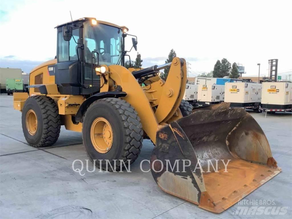 CAT 938M Pale gommate