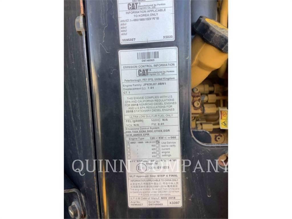 CAT 938M Pale gommate