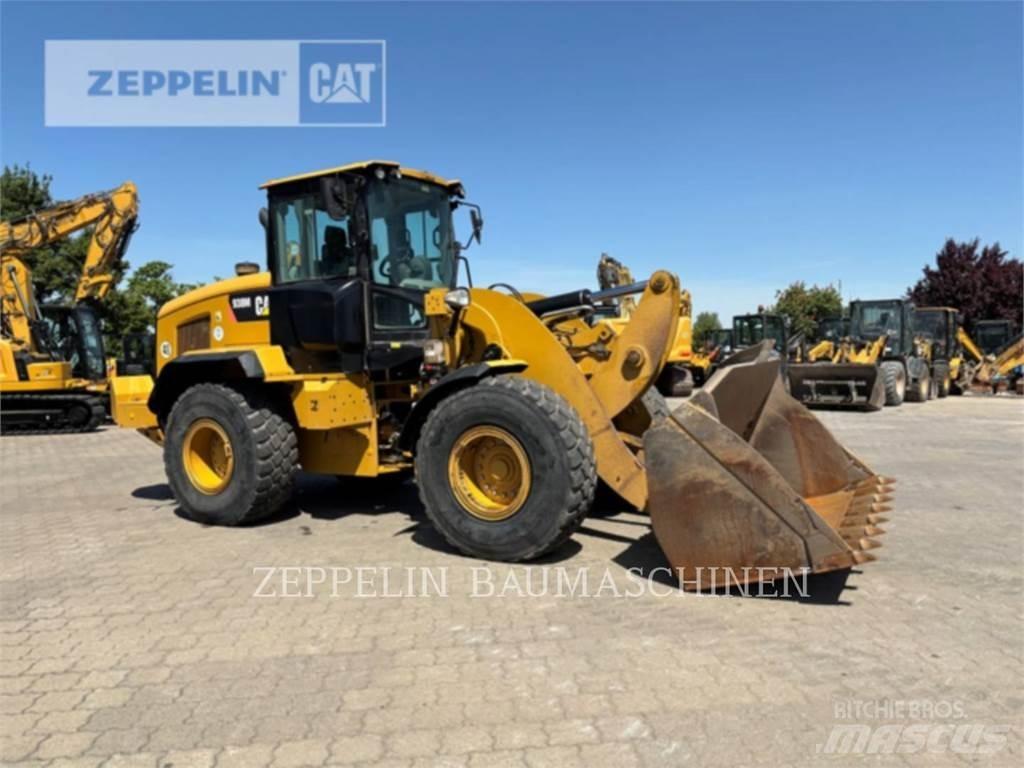 CAT 938M Pale gommate