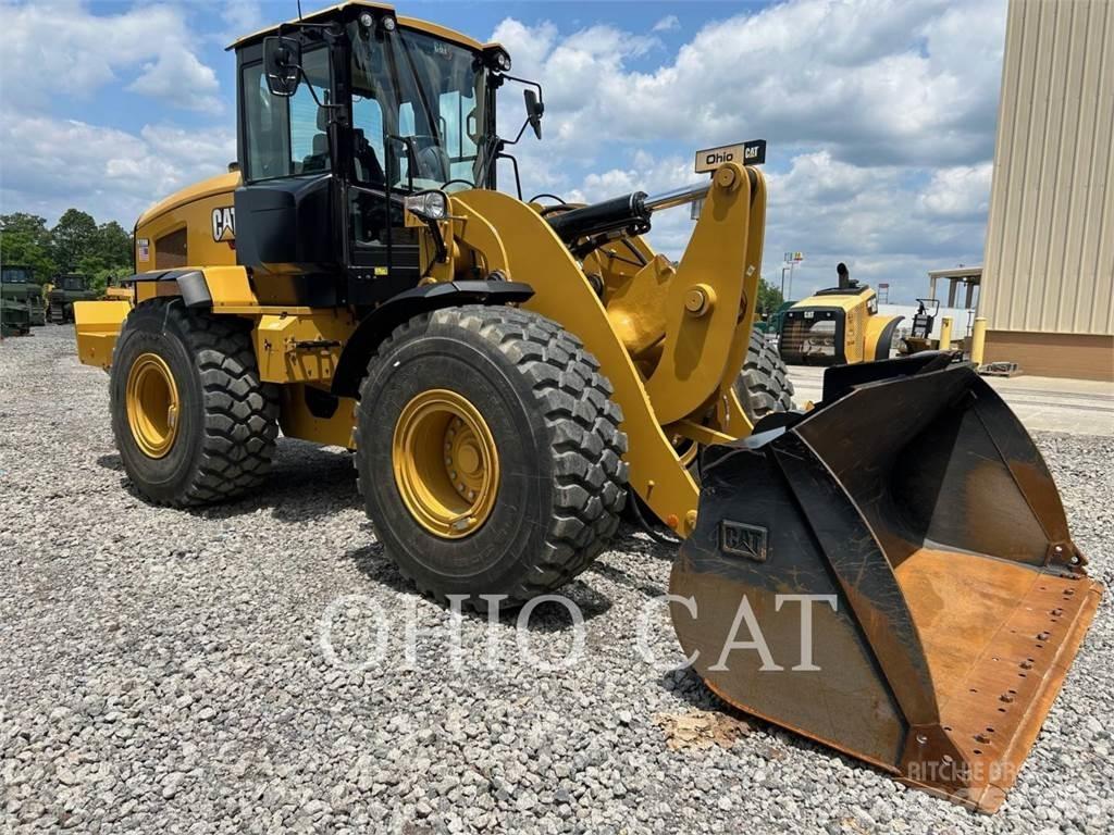 CAT 938M Pale gommate